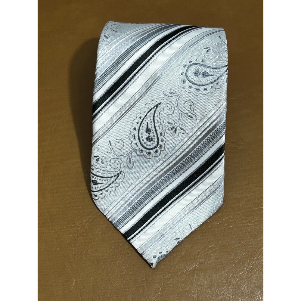 Giorgio Armani Necktie Mens Gray Embroidered Paisley Charcoal Striped 100%‎ Silk